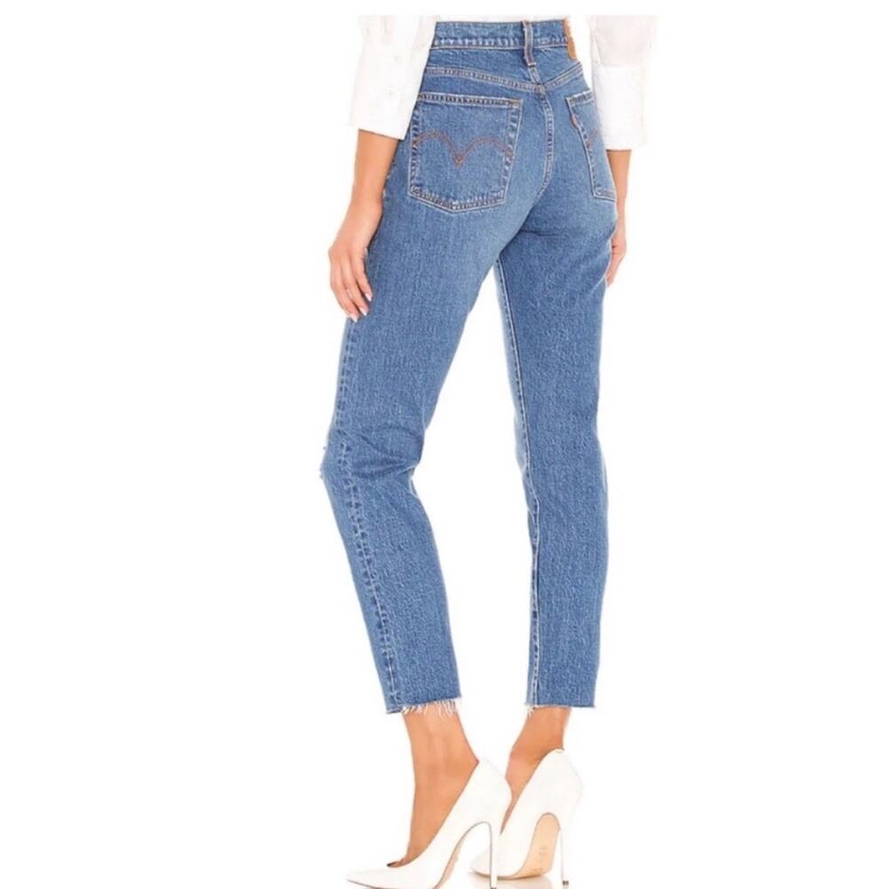 Levi’s Premium Wedgie Ankle Jeans Straight Leg Distressed Womens Size 28 - Picture 4 of 11